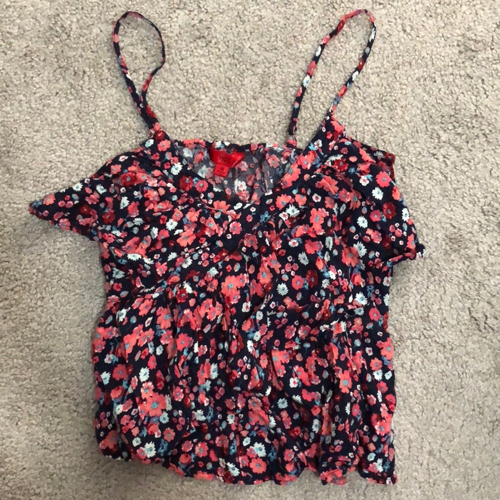 Hot Kiss ruffle layered top